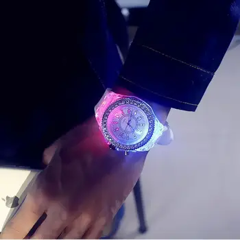 Yueshang 6 Barvni LED Backlight Relogio Masculino Flash Svetlobna Kristali Kremena Trend Nepremočljiva Zapestje Gledati Ure ping