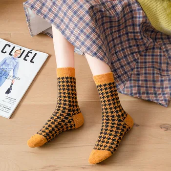 2020 jeseni, pozimi nove nogavice moda houndstooth ženske volnene nogavice debelo tople nogavice Japonski vse-tekmo nogavice 5 Parov
