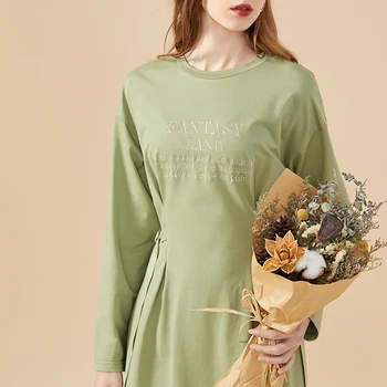 ARTKA 2020 Jeseni Nove Ženske obleke Moda Priložnostne Pismo Vezenje Zelene Obleke, O-Vratu, Ohlapno Nastavljiv Pas Obleko ZA25003Q