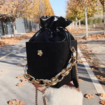 Debelo Verigo Tote Vedro vreča 2021 Moda Novih kakovostnih Mat PU Usnja Ženske Oblikovalec Torbici Verige Ramenski Messenger Bag