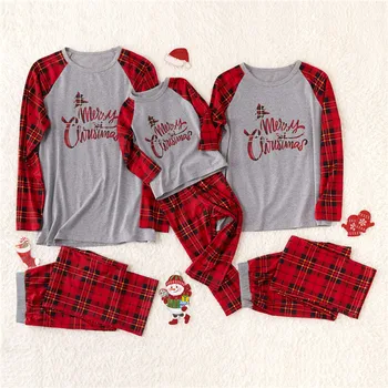 Družina se Ujemanje Božičnih Pižamo, Oče, Mama, Otrok Pismo Natisnjeno Kariran Sleepwear Domov nositi Določa Toplo Družinsko Rabo