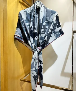 KMS Prikrivanje Konj visoko kakovostne svile kašmir velik kvadratni šal šal pozimi moda za ženske, 135*135 cm/155 g