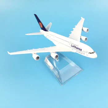 Potniško letalo model A380 Lufthansa letala A380 16 cm Zlitine simulacije letenja modela za igrače za otroke Božično darilo