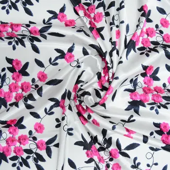 V modi, Digital print saten tkanine, vroče prodaje lep vzorec design nigerijski pravi satena svilena tkanina za oblačilo SA17018