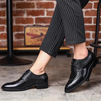 Velik obseg Mens Obleko, Čevlje, Modno Usmerjen Toe Čipke Men ' s Business Casual Čevlji Rjava Črna Oxfords Čevlji Zapatos