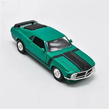 1:24 1970 Ford Mustang BOSS 302 Muscle Car Zelena Kovinski Luksuznih Vozil Diecast Potegnite Nazaj Avtomobile Model Igrača Zbirka Božič Darilo